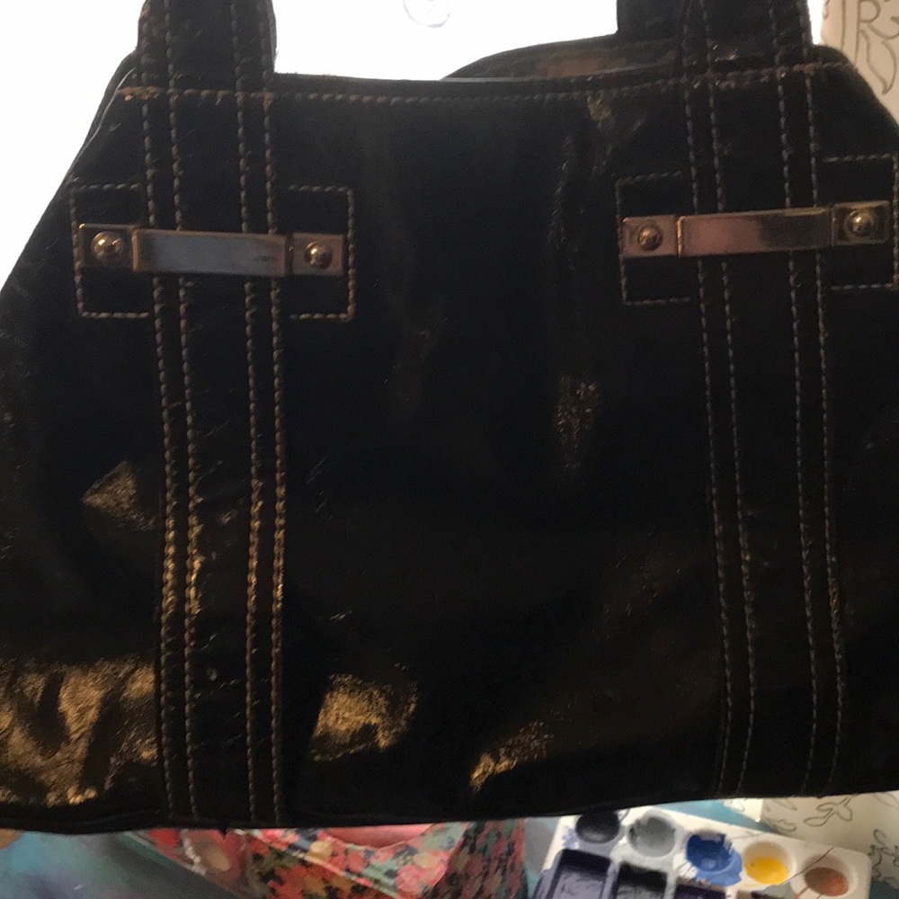 Guess purse - Picture 3 of 4